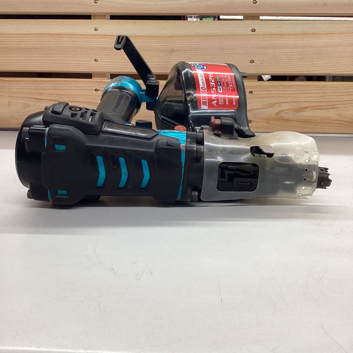〇 マキタ(makita) 高圧エア釘打ち機 AN532HM 【東大和店】