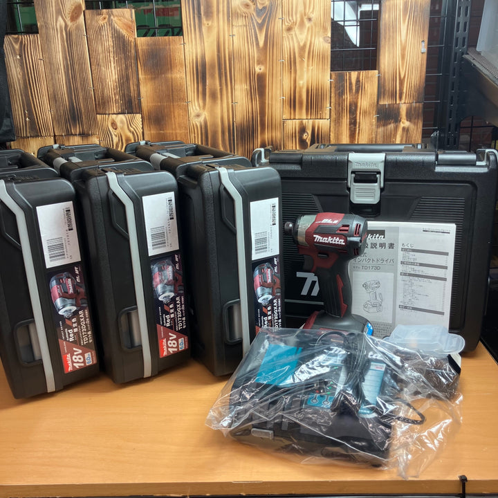 マキタ makita 充電式インパクトドライバ TD173DGXAR 4台セット バッテリー純正品【越谷店】