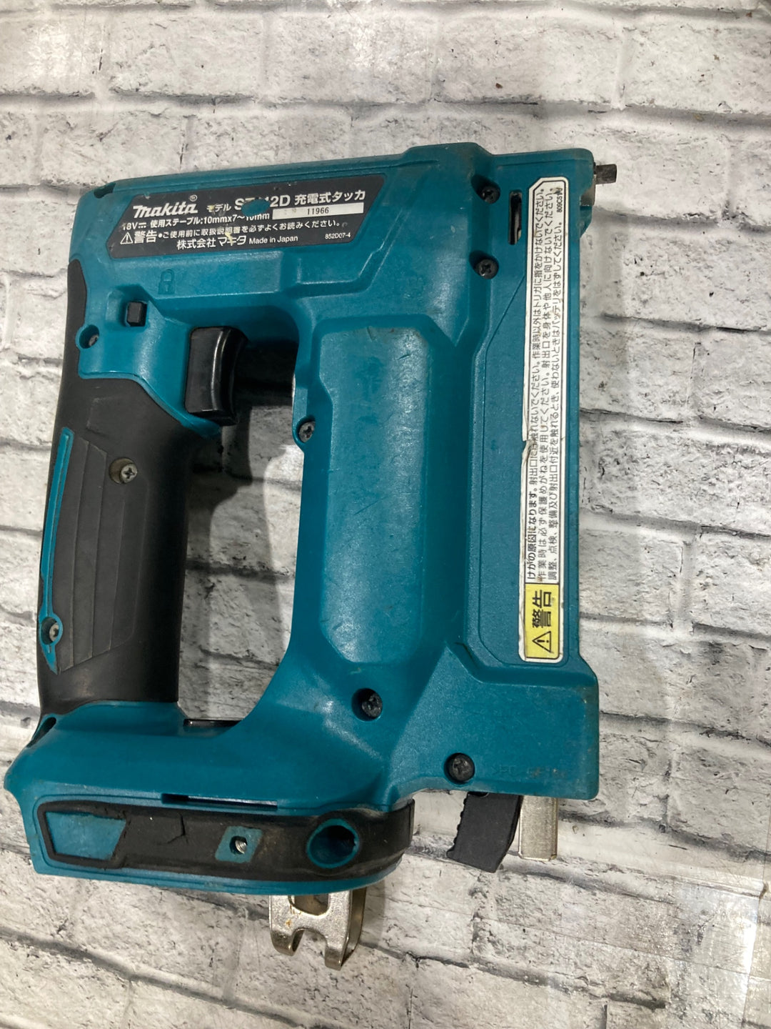 ☆マキタ(makita)  RT線専用コードレスタッカ ST112DZ ステープルRT線専用 幅10×長さ7~10mm【川口店】