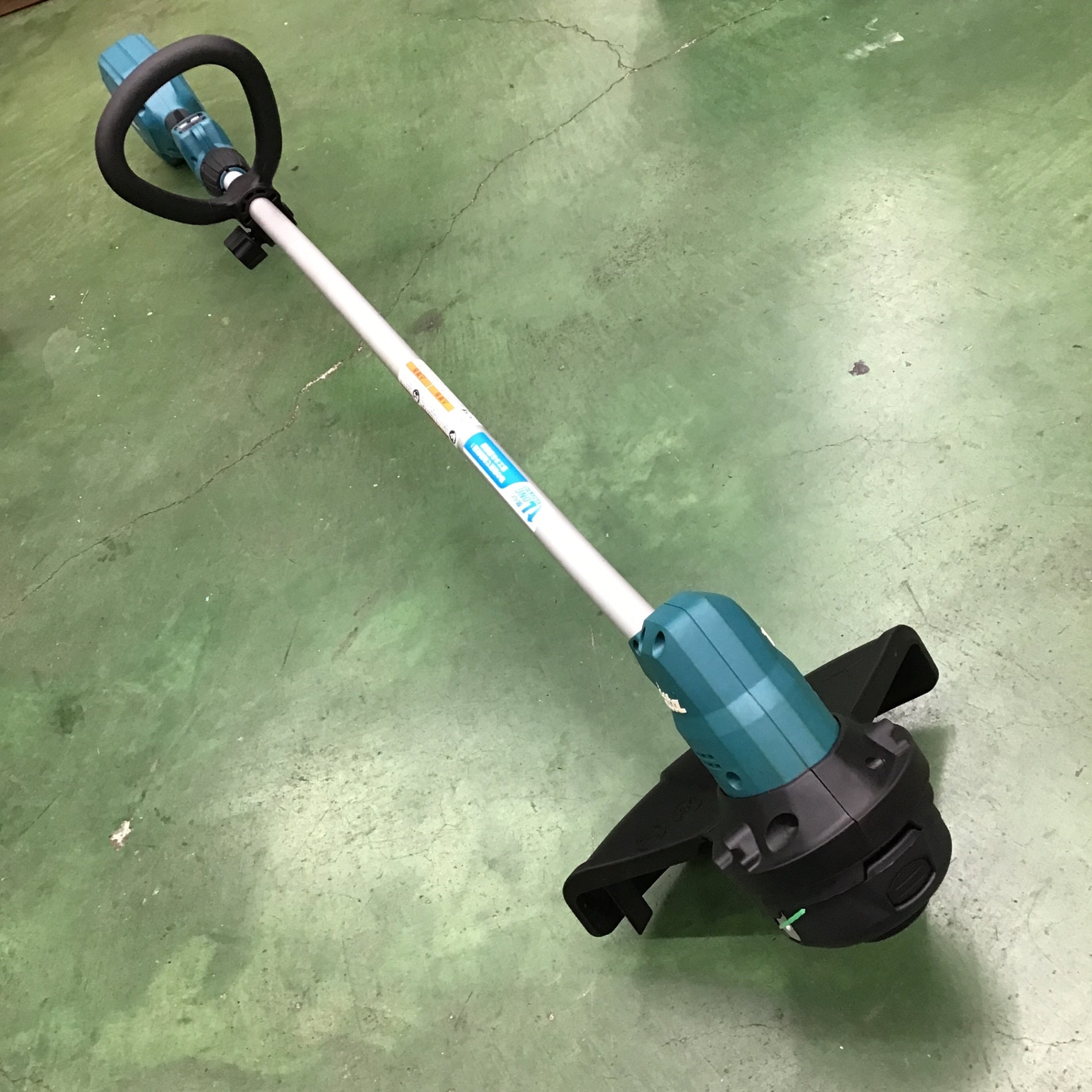 美品・店頭受取り限定】 マキタ 18V コードレス草刈機 MUR189DZ