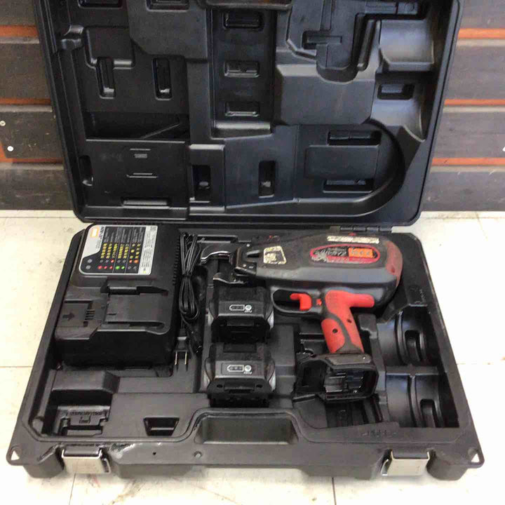 【中古品】 マックス/MAX 鉄筋結束機 リバータイア RB-399A-B2C/40A 【鴻巣店】