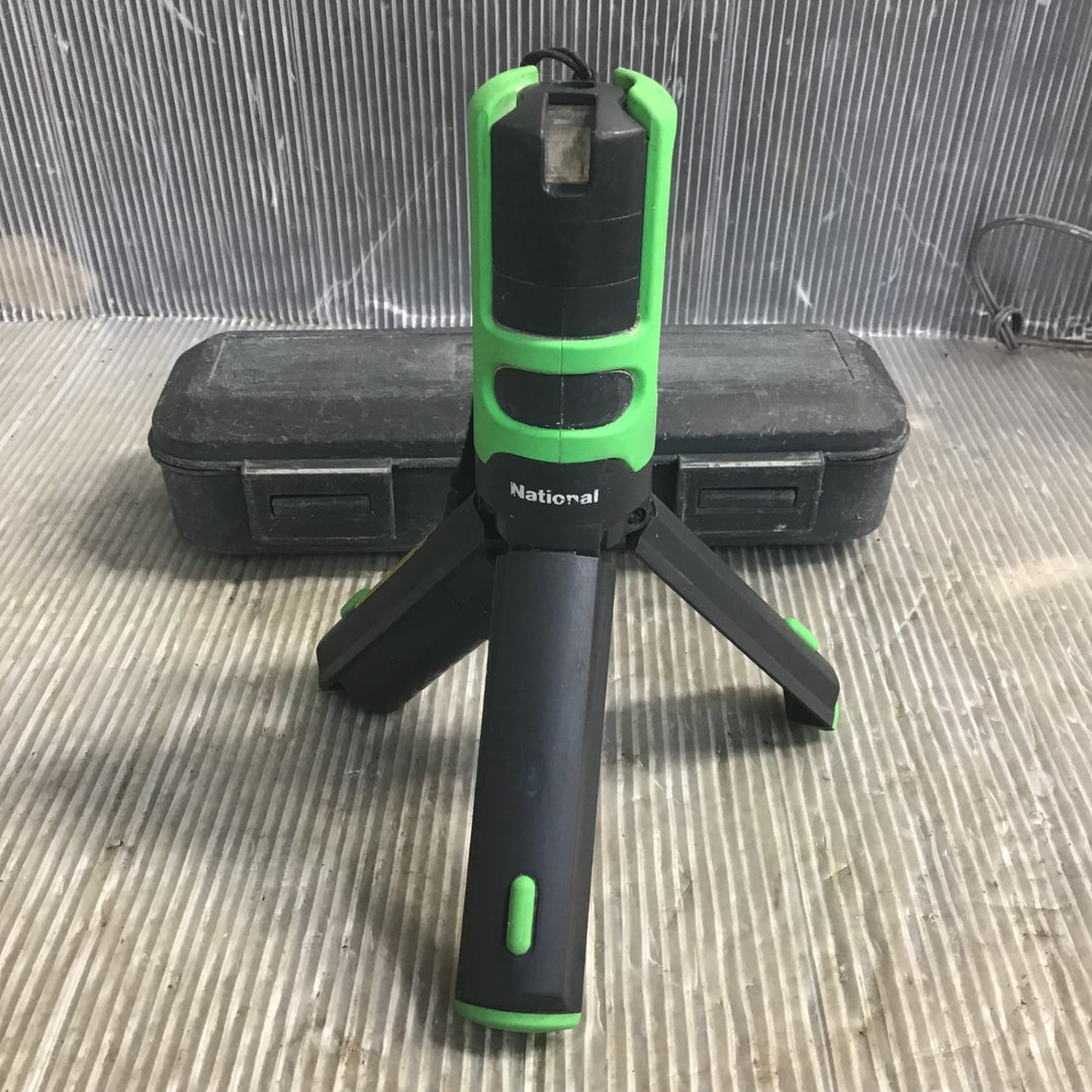 〇パナソニック(Panasonic) レーザー墨出し器 墨出し名人 縦・地墨 BTL1000G【草加店】