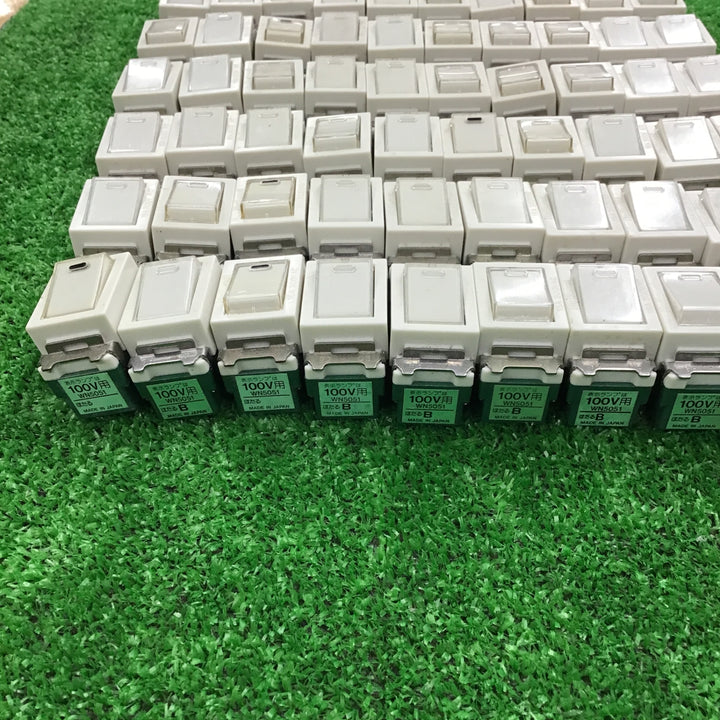 National ナショナル 埋込ホタルスイッチ WN5051 75個 WN5241、コンセントなど混在!【桶川店】