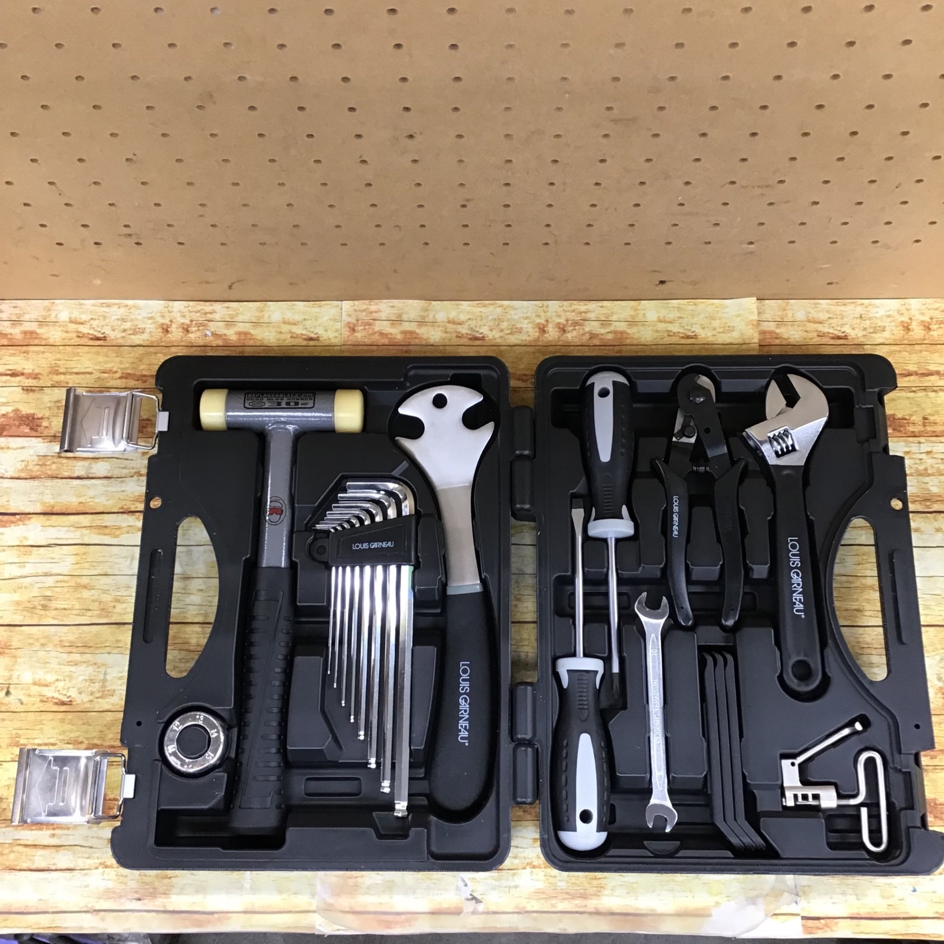ルイガノ　LOUIS GARNEAU 工具セット LGS TOOL BOX LOUIS GARNEAU 工具セット LGS TOOL BOX SET【川崎店】 – アクト