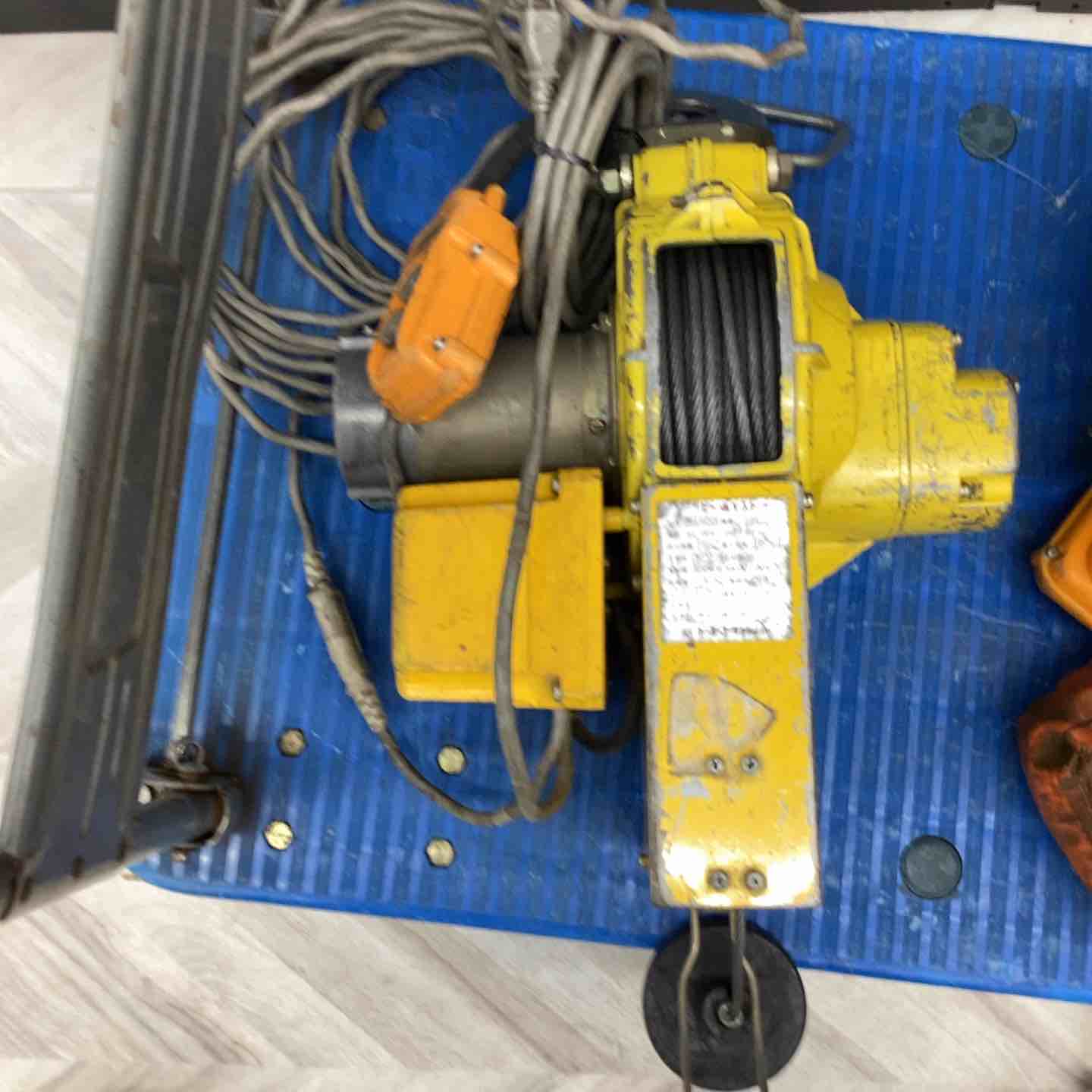 ◇トーヨーコーケン(TKK) ベビーホイスト BH-400  電動ウインチ(ワイヤー)【越谷店】 ◇トーヨーコーケン(TKK) ベビーホイスト BH-400 電動ウインチ