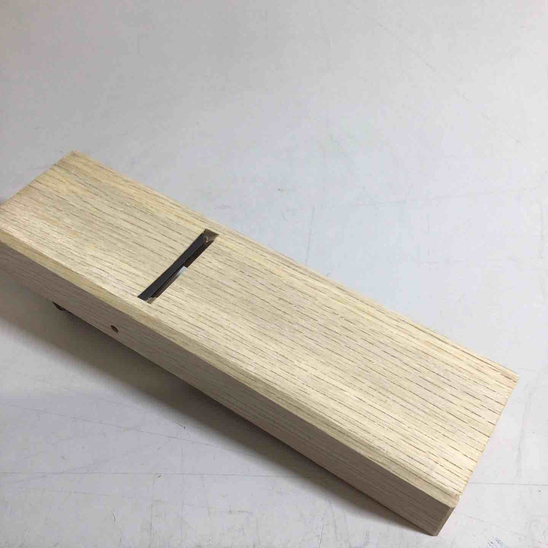 【未使用品】圭三郎 小鉋 42mm つばめ鋼 鑿 鉋 大工道具【戸田店】