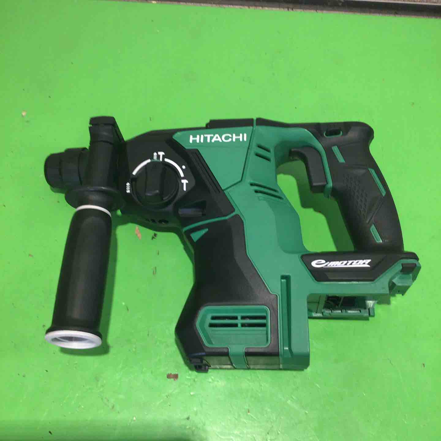 未使用 Hikoki DH18DBL (NN) 18V 26mm ロータリハンマドリル 本体のみ コードレスロータリハンマドリル：DH18DPB