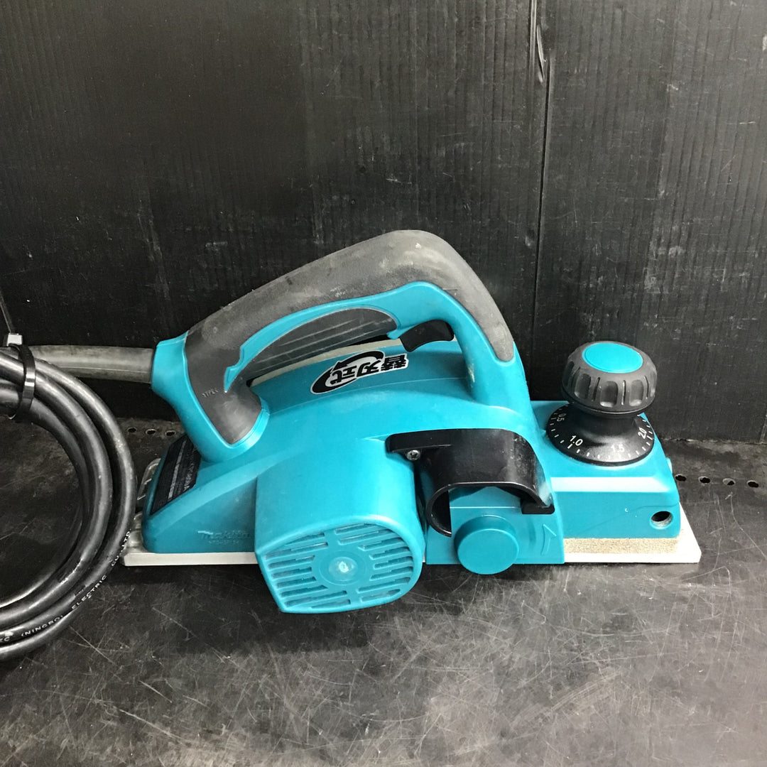 ☆マキタ(makita) 電気カンナ KP0800A 研磨式【草加店】