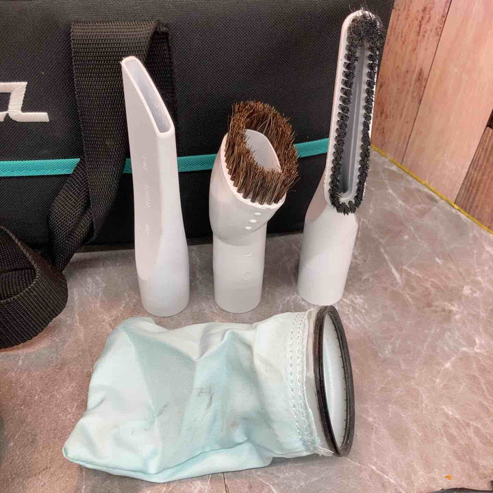 ★マキタ(makita) コードレスクリーナー 18V CL286FDRFO【八潮店】