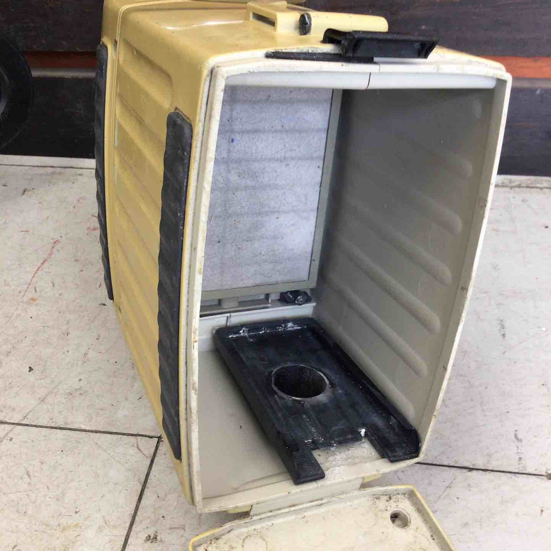 【現状品】 マキタ/makita 携帯集塵機 421S(P) 【鴻巣店】