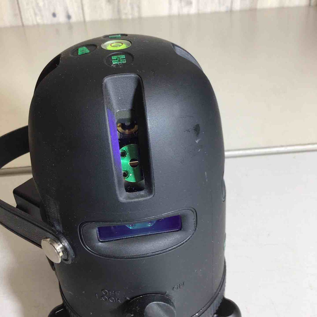 【中古品】◇VOICE レーザー墨出し器 フルライングリーンレーザー Model-G8 バッテリー2個 受光器三脚なし【戸田店】