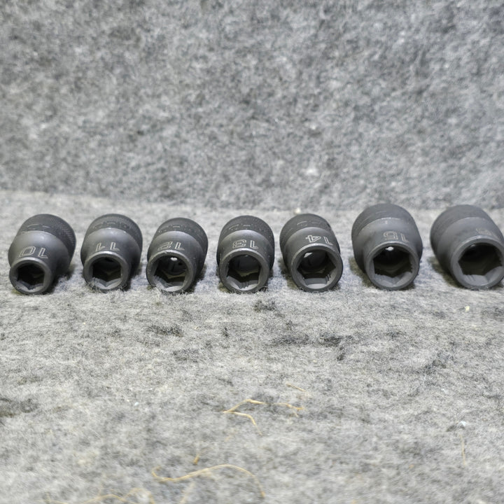 【未使用品】MAC TOOLS(マックツールズ) 13Pc. 1/2"ドライブ メトリック スタンダード インパクトソケットセット SVPM136BRPT【桶川店】