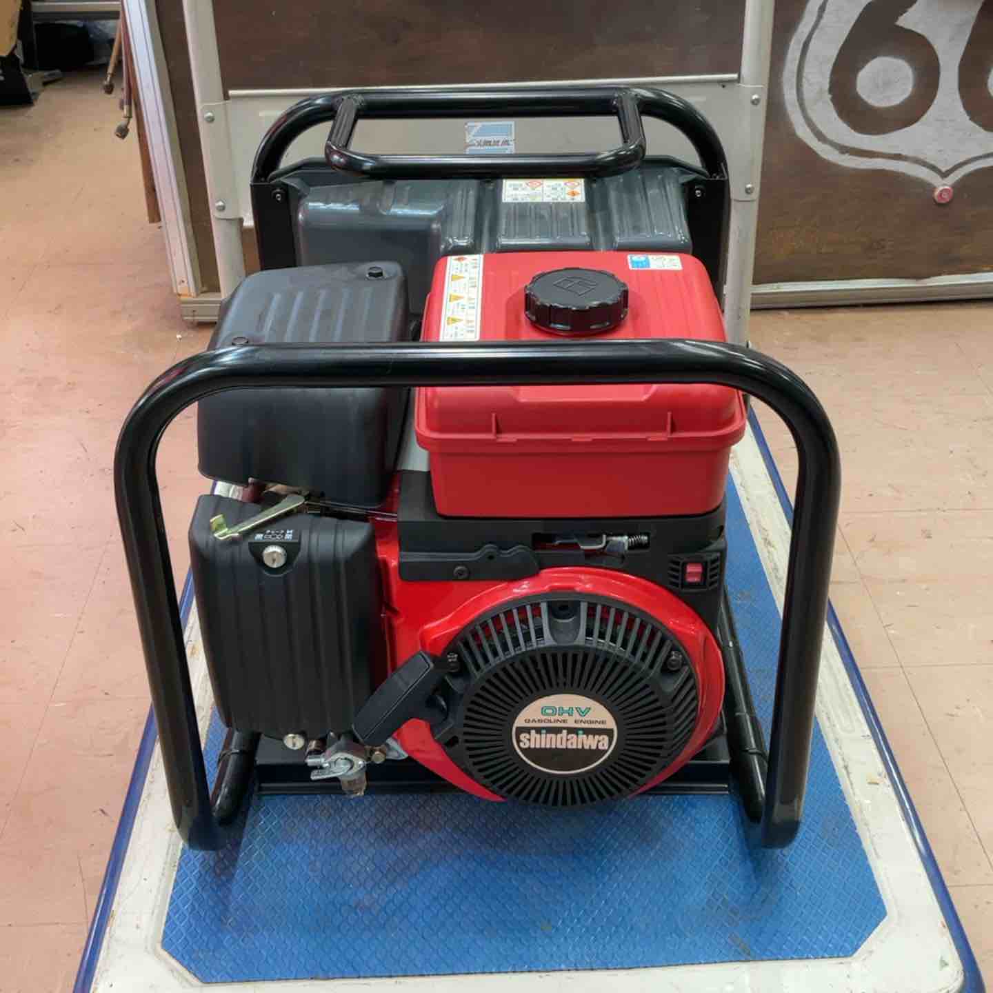 店頭受取り限定】◇新ダイワ(Shindaiwa) エンジン発電機(50Hz) EGM24L