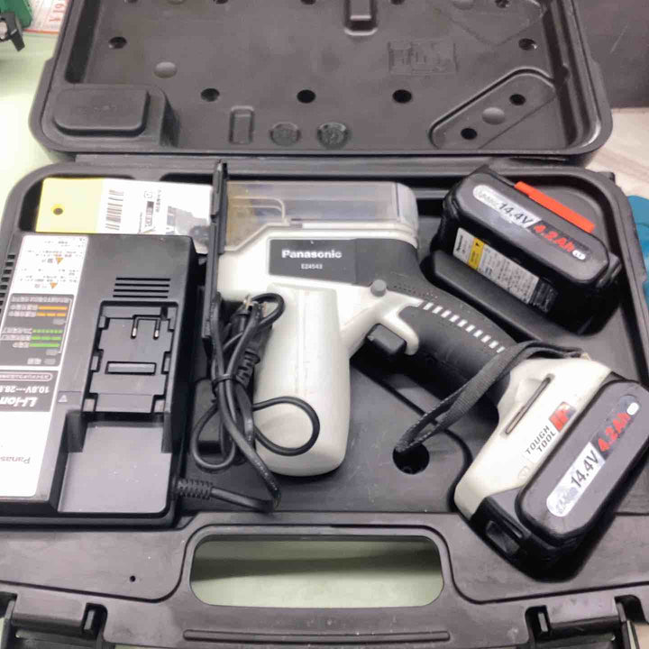 ◇パナソニック(Panasonic) コードレス角穴カッター EZ4543LS2S-B【草加店】