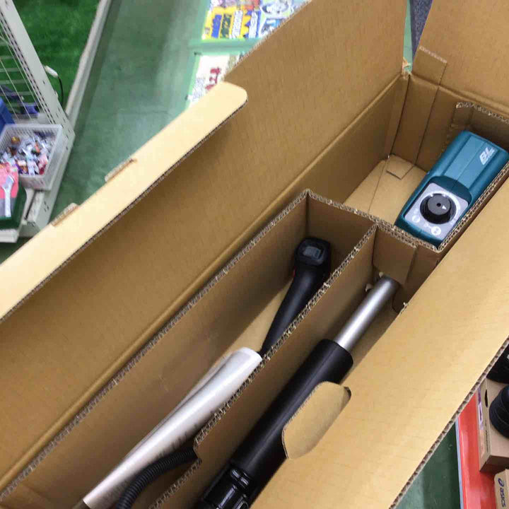 〇マキタ(makita) 充電式草刈機 Uハンドル 14.4V バッテリ・充電器付 MUR142UDRF【桶川店】