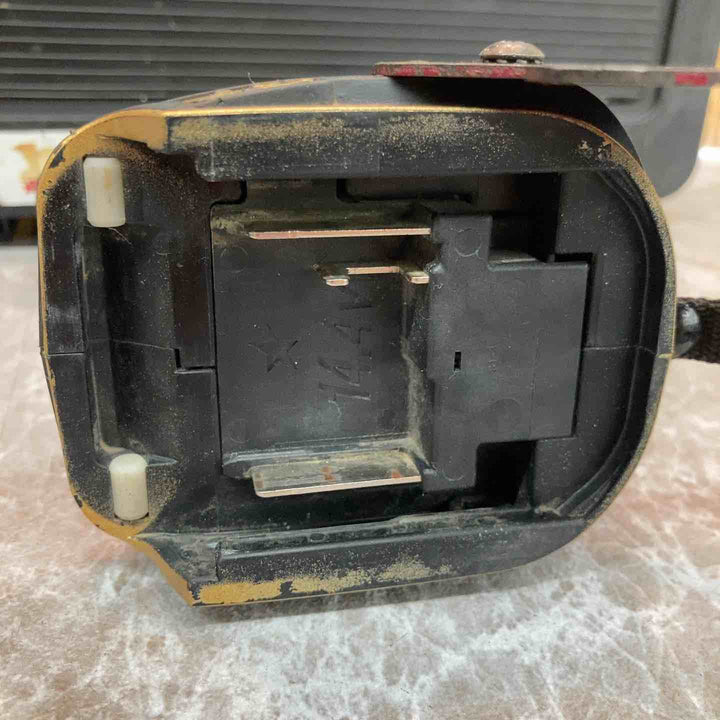 ◇マキタ(makita) コードレスインパクトドライバ 14.4V ゴールド TD137DSP1 (TD137DRTX)【八潮店】