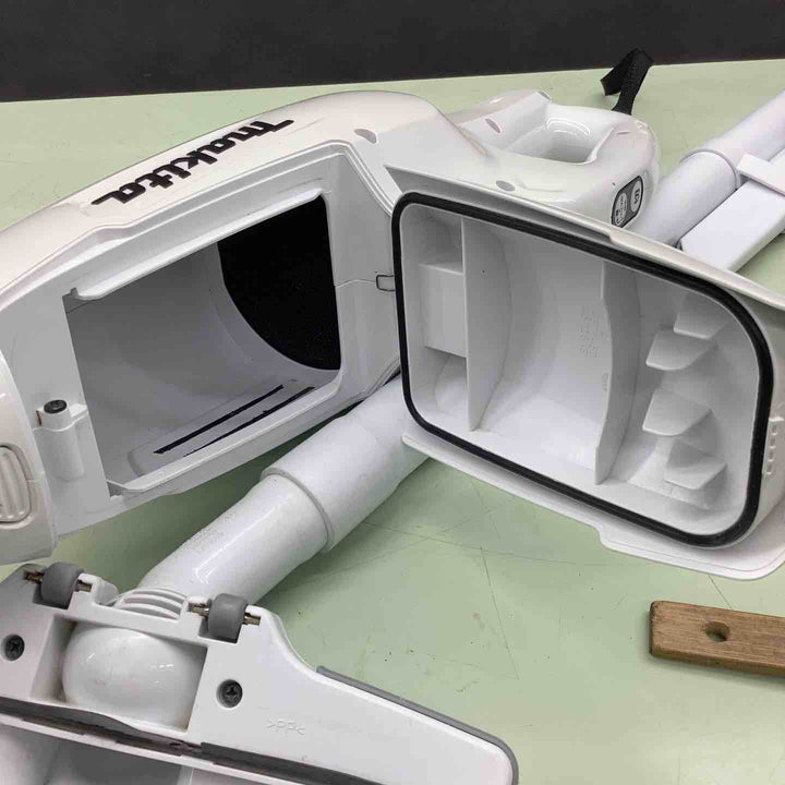 ◇マキタ(makita) コードレスクリーナ CL107FDZW【越谷店】