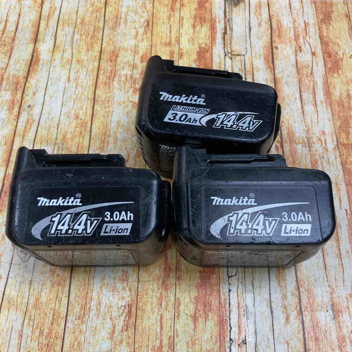 ★マキタ(makita) コードレスクリーナー CL142FDRFW【川崎店】