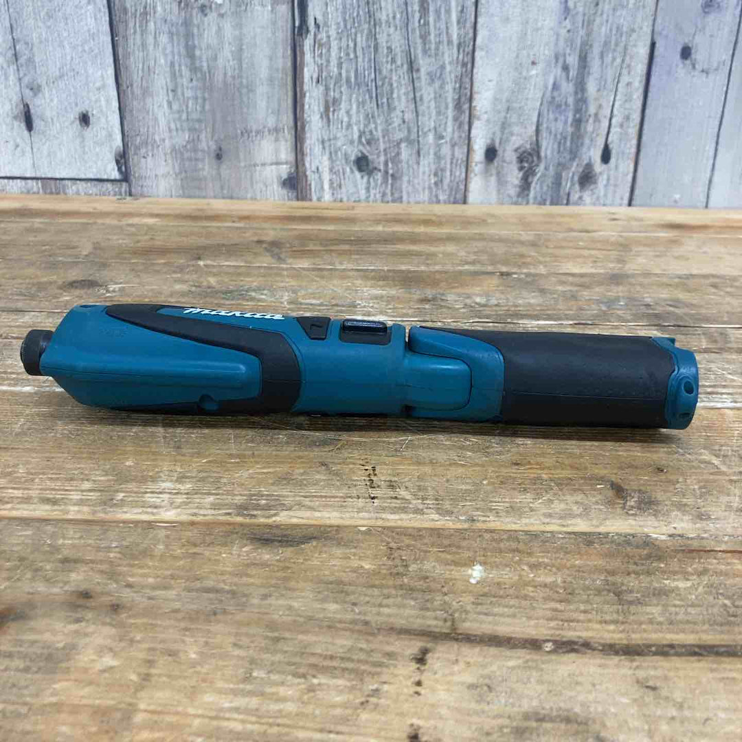 【中古品】 マキタ(makita) コードレスペンインパクトドライバー TD021DZ 【東大和店】
