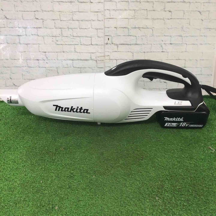 ◇マキタ(makita) コードレスクリーナー CL180FDRFW【町田店】