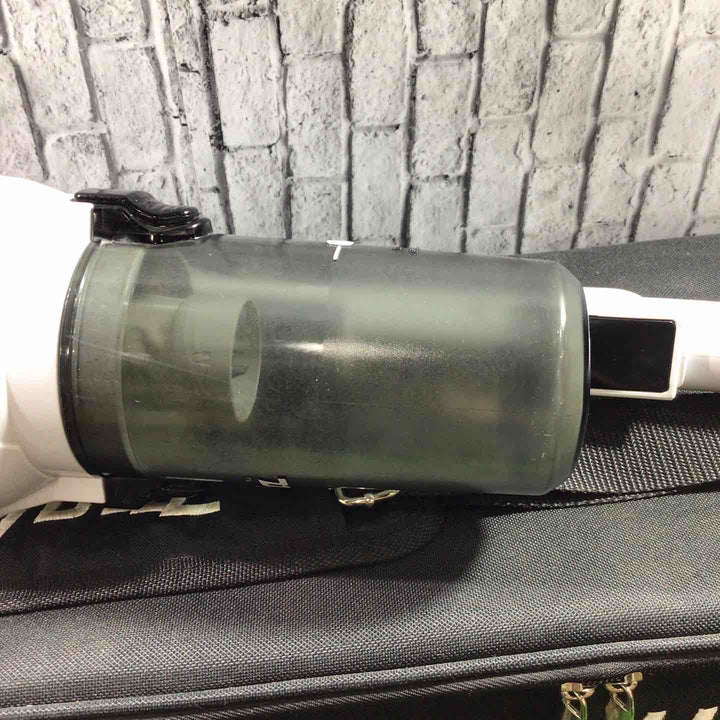 ★マキタ(makita) コードレスクリーナー CL286FDZW【川口店】