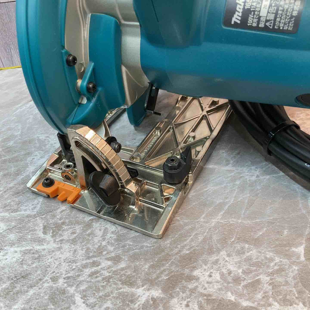 ★マキタ(makita) 電気マルノコ 5637BA【八潮店】