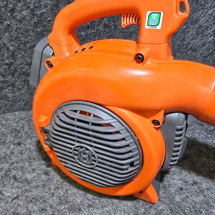 【中古品・発送可!】ハスクバーナ・ゼノア(Husqvarna) エンジンブロワ 125B ノズル付き!【桶川店】