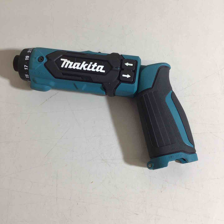 ★マキタ(makita) コードレスペンドリルドライバー DF012DZ【戸田店】