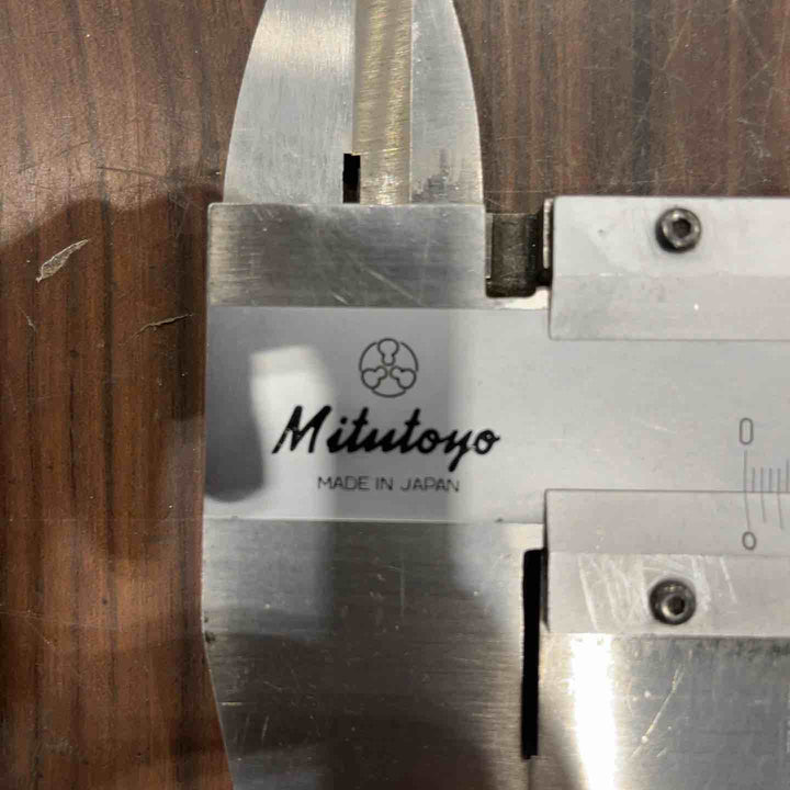 ミツトヨ ノギス 1000mm 1m 内側用測定面(クチバシ)に欠けあります【川口店】