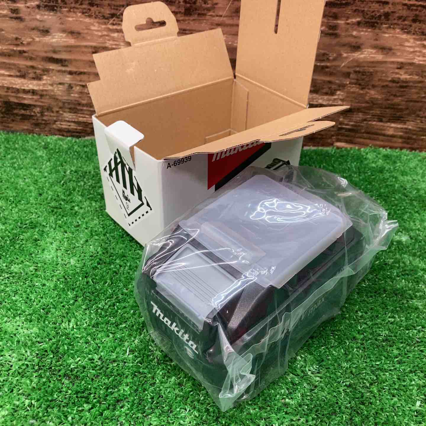 マキタ BL4025 バッテリー 充電回数11回【船橋馬込店】【店頭取引限定】【中古】管理番号：IT5F0DYJM1NG 楽天市場】【最大400円オフクーポン】マキタ バッテリー BL4025 純正
