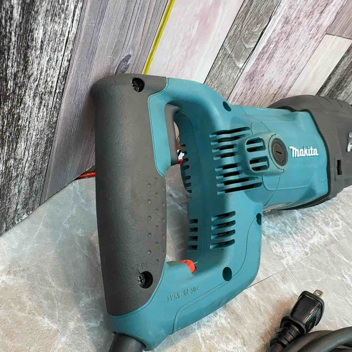 ★マキタ(makita) レシプロソー JR3070CT【八潮店】