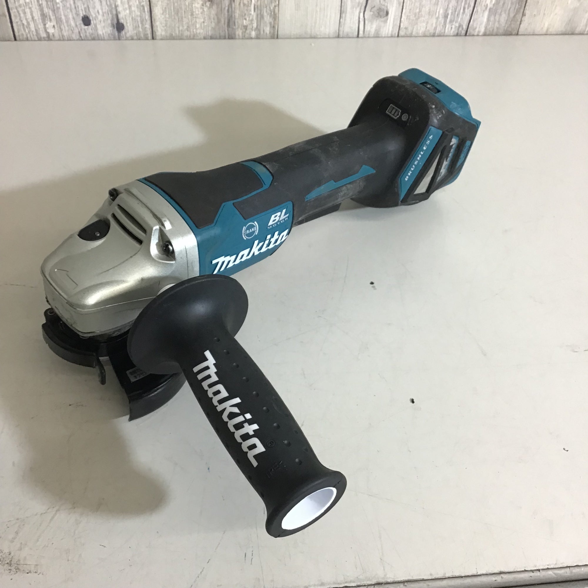 ☆マキタ(makita) 100mmコードレスディスクグラインダ GA418DZ【戸田店