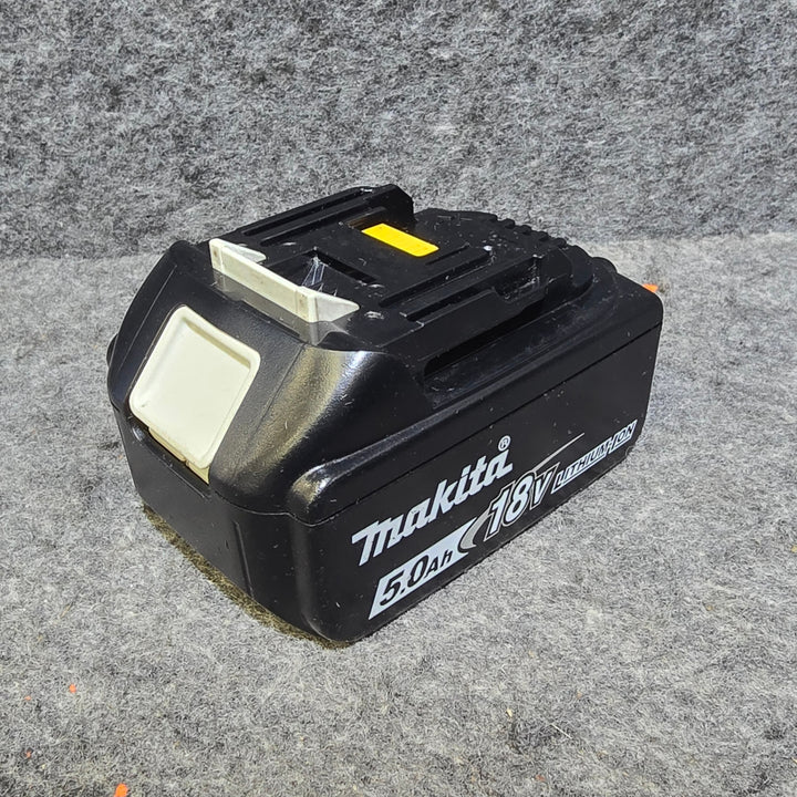 【中古品・バッテリ付き!】マキタ(makita) コードレスインパクトドライバー TD172DZAR【桶川店】