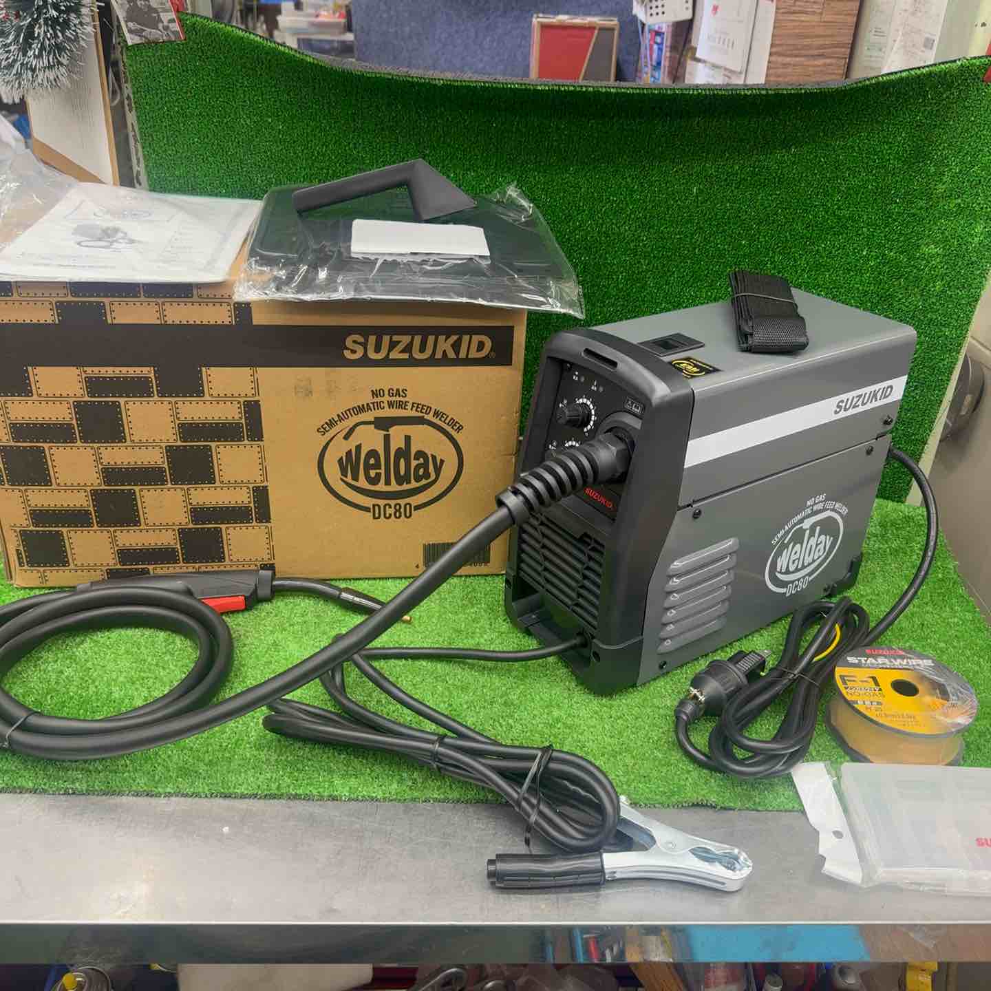 特別特価！未使用】 スズキッド SUZUKID 100V 半自動溶接機 SWD-80C