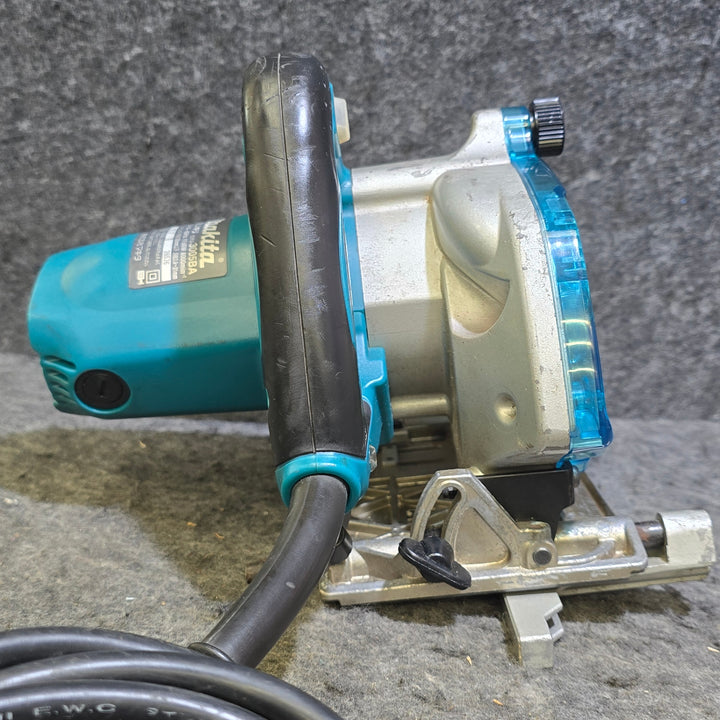 【中古品・カッタカバー新品!】マキタ(makita) 小型ミゾキリ 溝切  3005BA【桶川店】