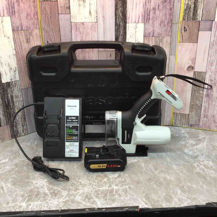 ◇パナソニック(Panasonic) コードレス角穴カッター EZ4543LS2S-B【八潮店】