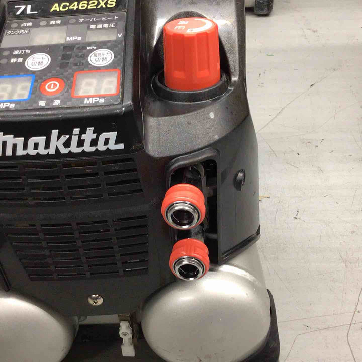 ★マキタ(makita) エアコンプレッサー AC462XS エア充填時間:約4分30秒、ビス2本欠品【戸田店】