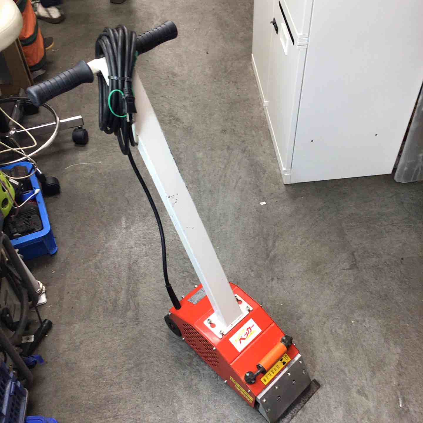 極東　コンパクトペッカー　MP-7　未使用 KLASS（極東産機） コンパクトペッカー MP-7 ＜強力小型床材剥がし機