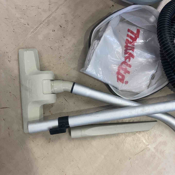 ★マキタ(makita) 集じん機 乾湿両用 VC0820【町田店】