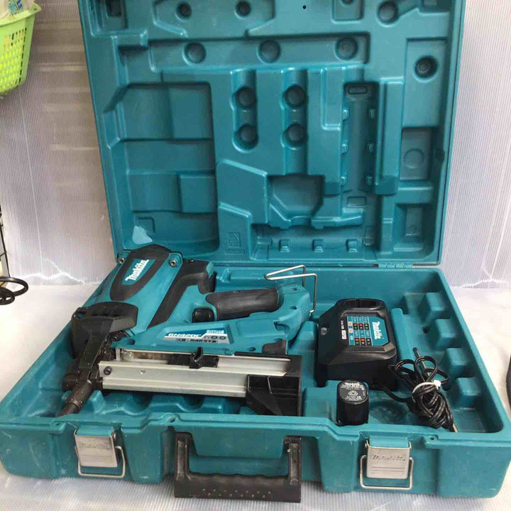 ★マキタ(makita) コードレスコンクリート用ガスピン打ち機 GN420C【草加店】