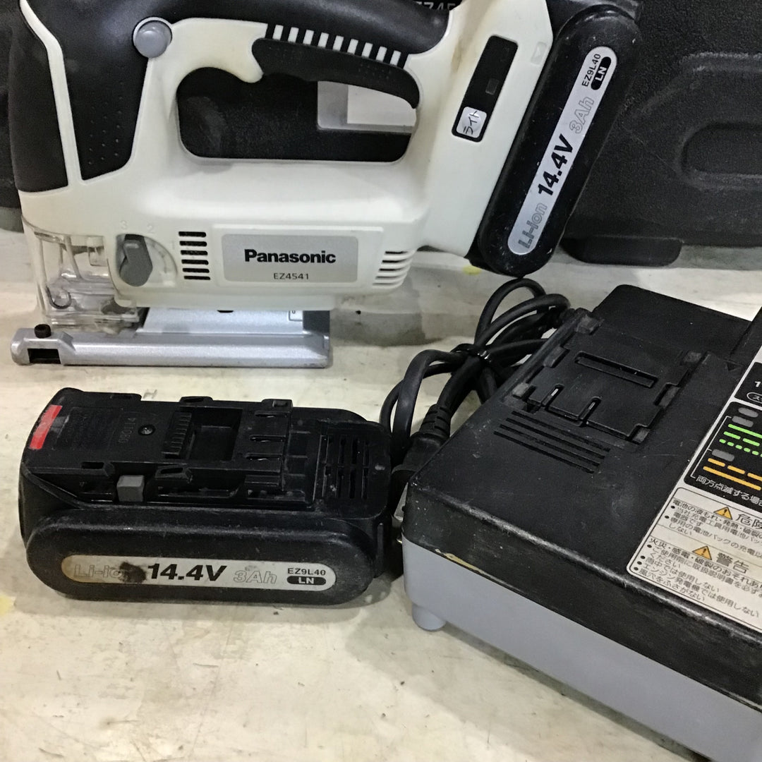 〇パナソニック(Panasonic) コードレスジグソー EZ4541LN1S-B(黒)【川口店】