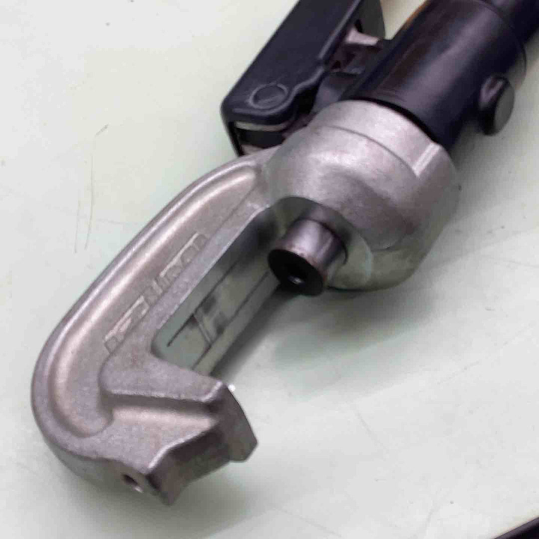 ◇泉精器(IZUMI)  T型手動油圧式圧縮工具 EP-365【越谷店】