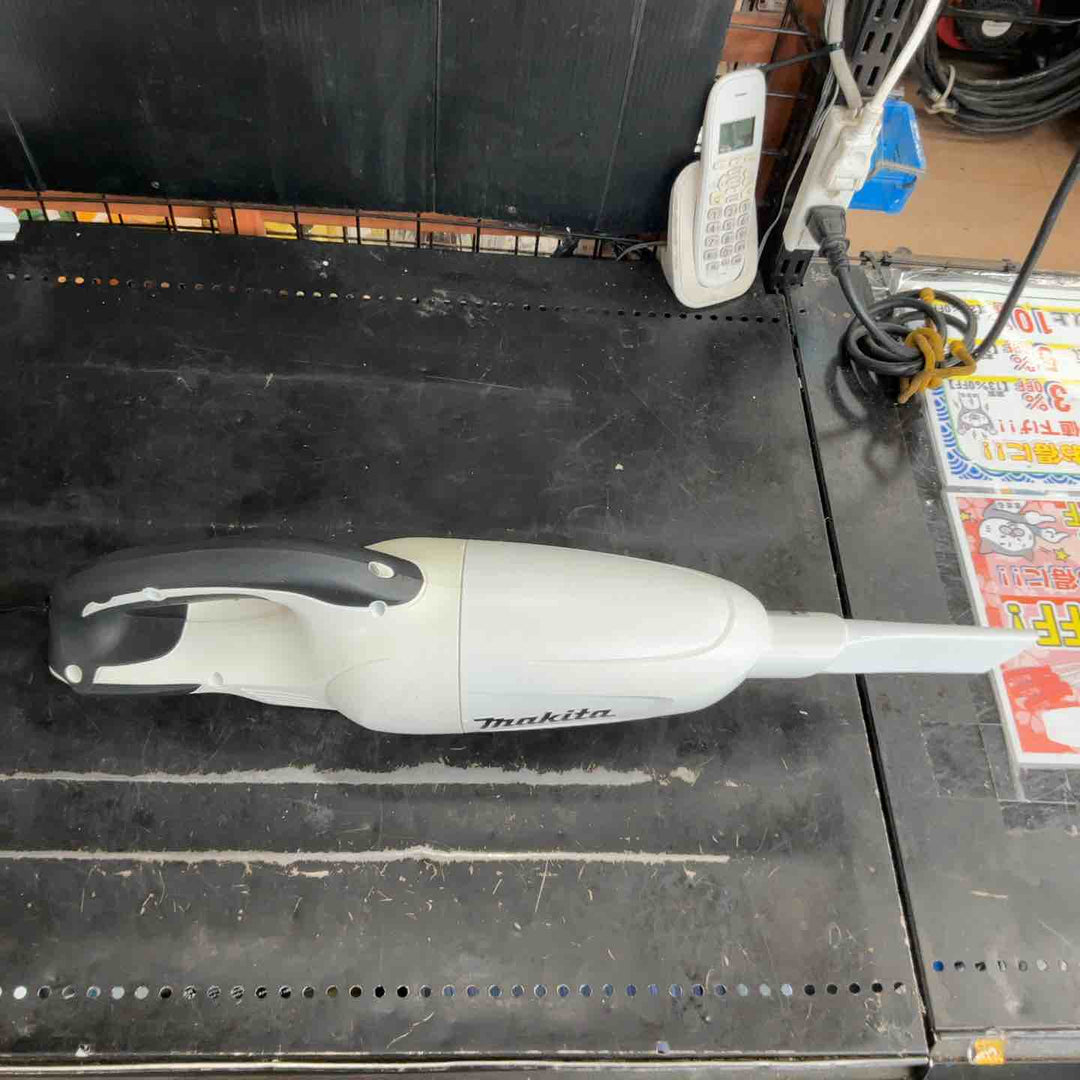 ◇マキタ(makita) コードレスクリーナー CL180FDRFW【草加店】