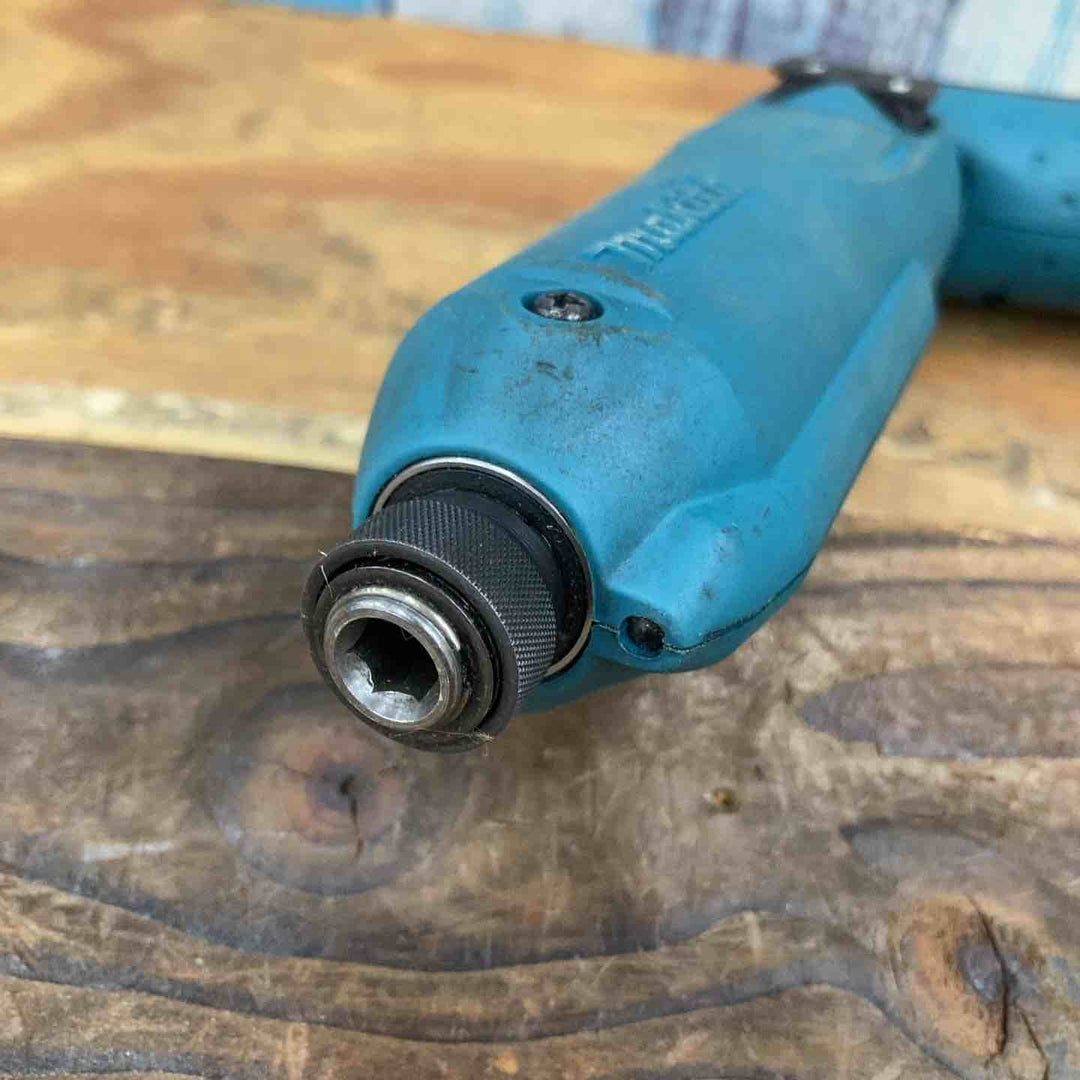 ◇マキタ(makita)コードレスペンインパクトドライバ TD020DS【柏店】