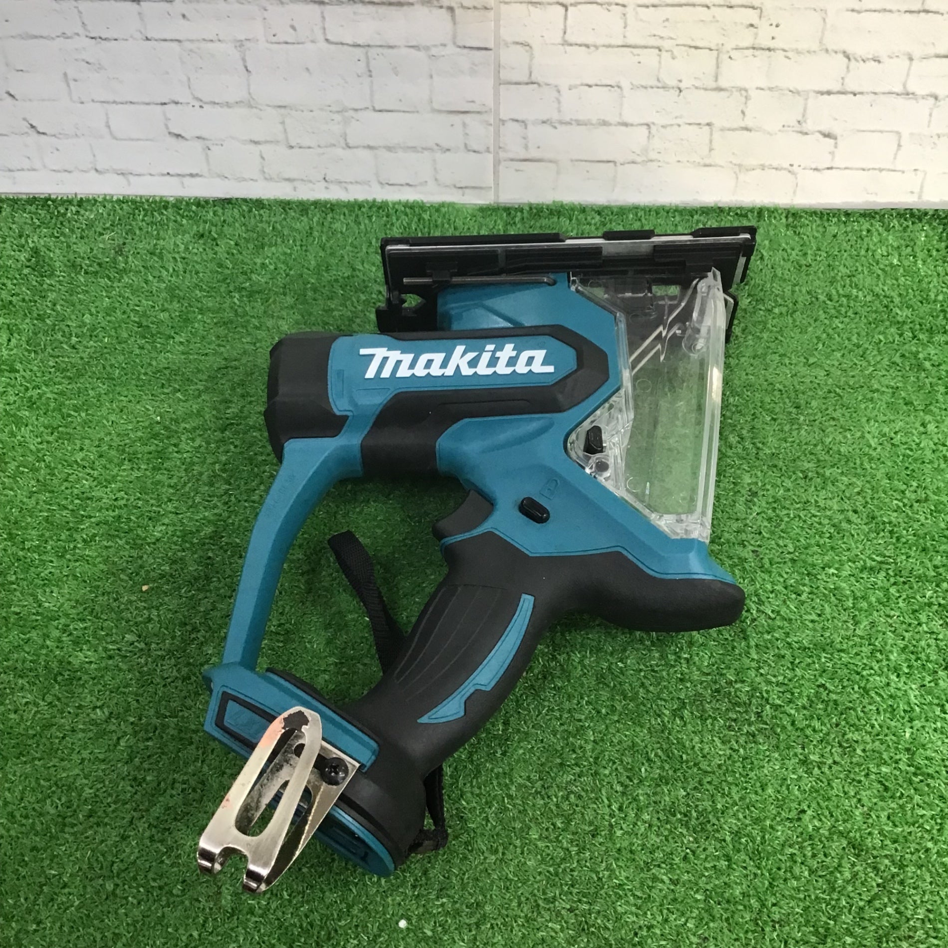 ☆マキタ(makita) コードレスボードカッタ SD180DZ【町田店】 – アクト