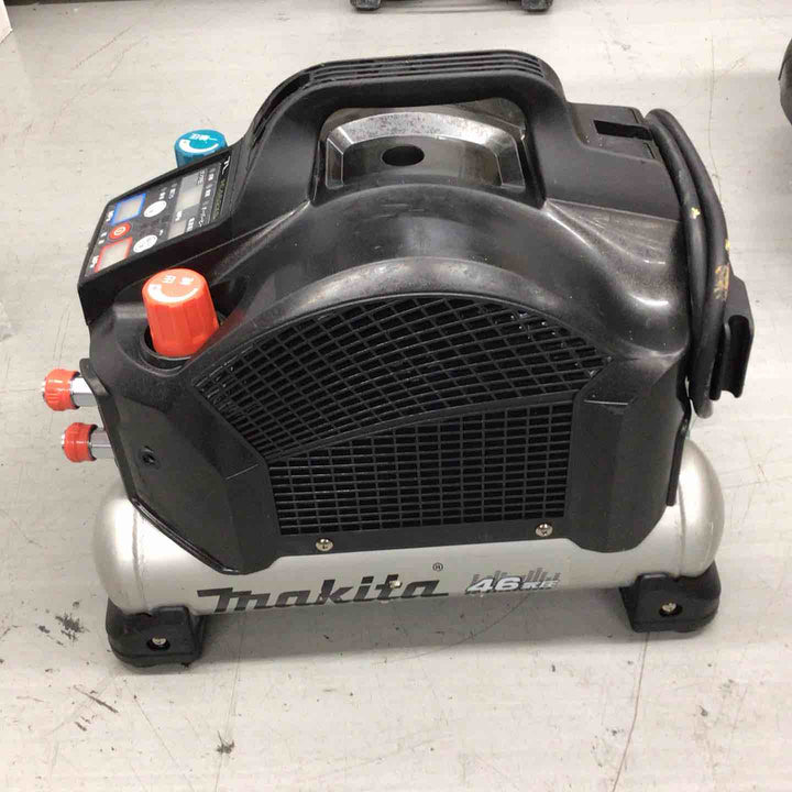 ★マキタ(makita) エアコンプレッサー AC462XS エア充填時間:約4分30秒、ビス2本欠品【戸田店】