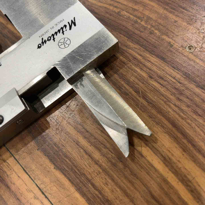 ミツトヨ ノギス 1000mm 1m 内側用測定面(クチバシ)に欠けあります【川口店】