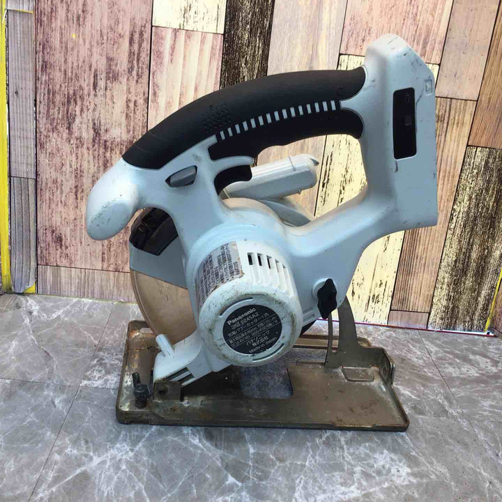 ◇パナソニック(Panasonic) コードレスチップソーカッター EZ45A2X-H 本体 グレー【八潮店】