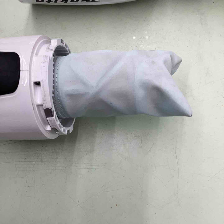 ★マキタ(makita) コードレスクリーナー CL281FDZW【越谷店】