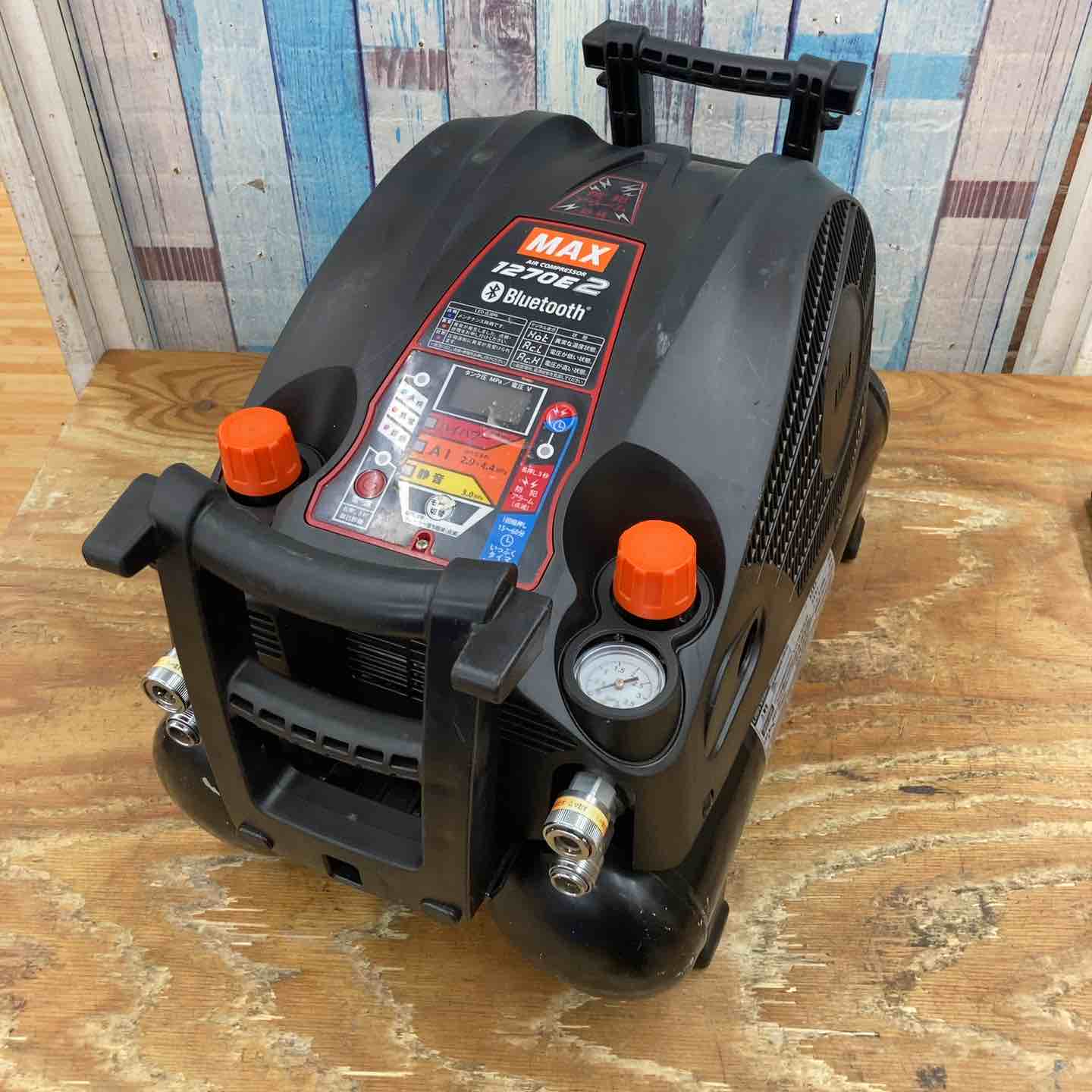 ☆マックス(MAX) エアコンプレッサー AK-HH1270E2_ブラック【柏 ☆マックス(MAX) エアコンプレッサー AK-HH1270E2_ブラック【柏